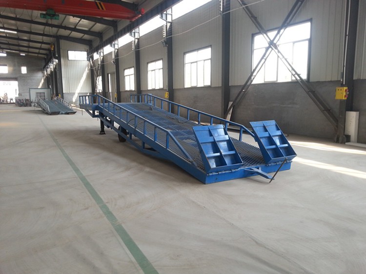 移動液壓式登車橋